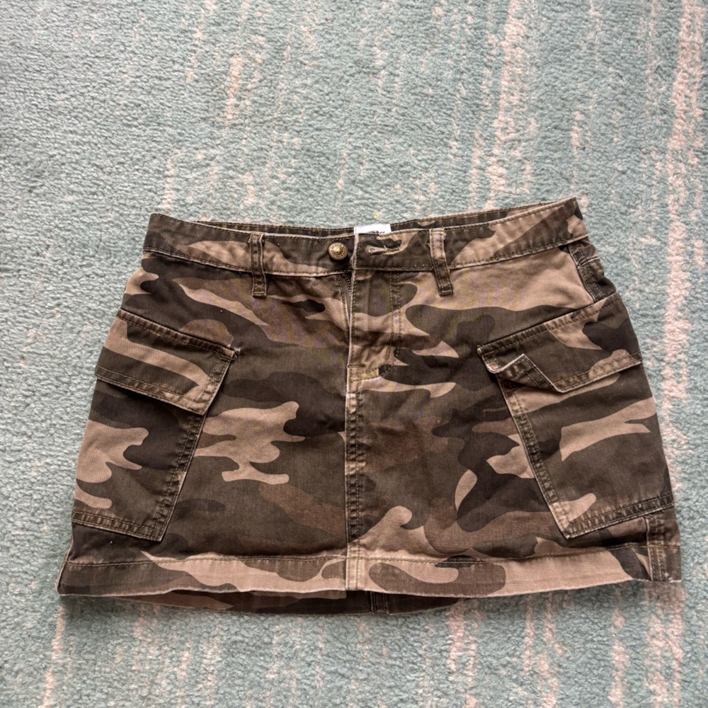 Princess Polly camo skirt